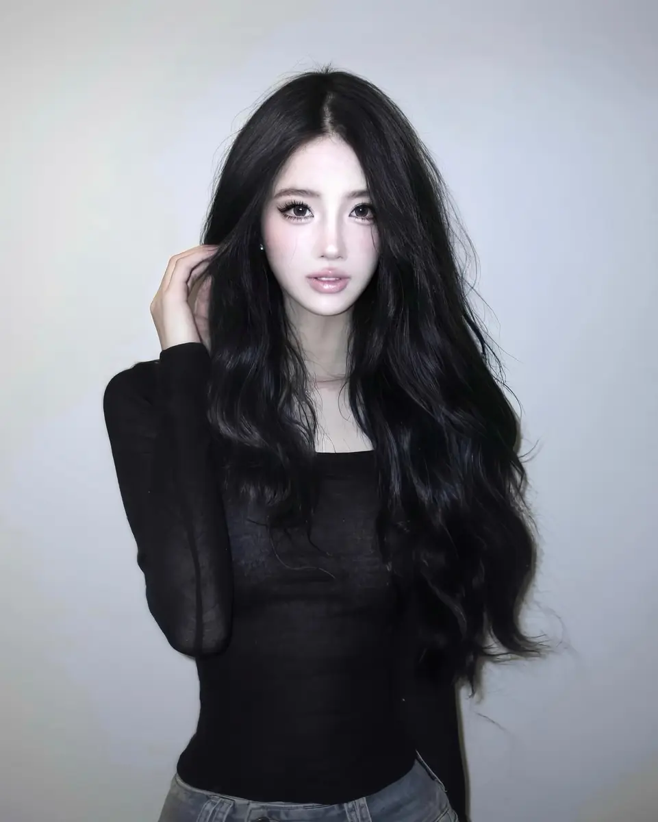 Ayane escort in Hong Kong