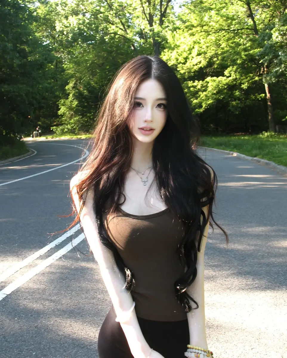 Ayane escort in Hong Kong