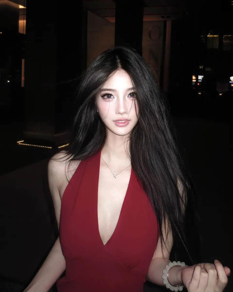 Ayane profile in Hong Kong