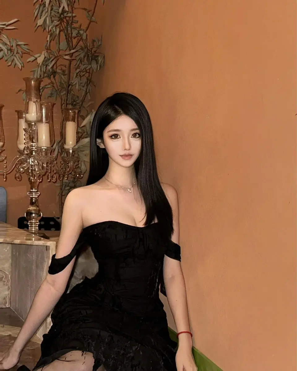 Kiran escort in Hong Kong