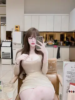 Sayuri escort in Hong Kong