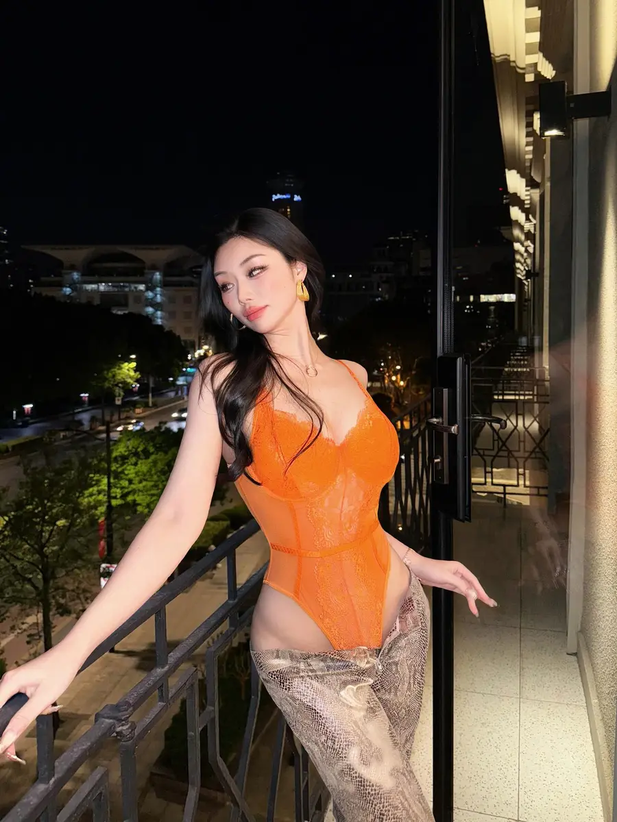 Siti escort in Hong Kong