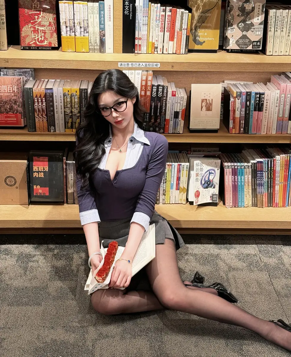 Siti escort in Hong Kong