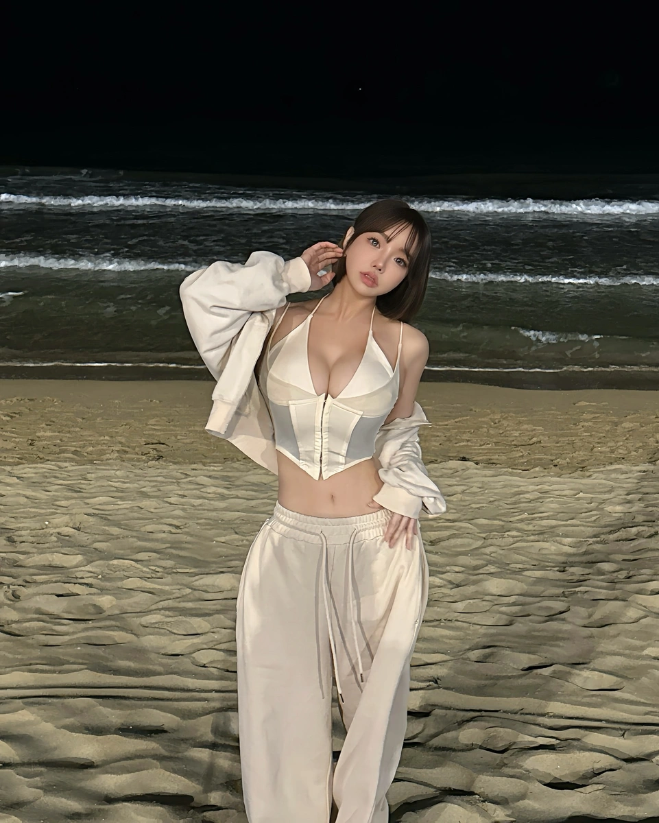 Yuna escort in Hong Kong